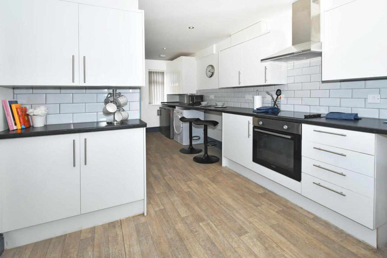 Silverdale  Townhouse @ Chiltern Place Newcastle Under Lyme מראה חיצוני תמונה