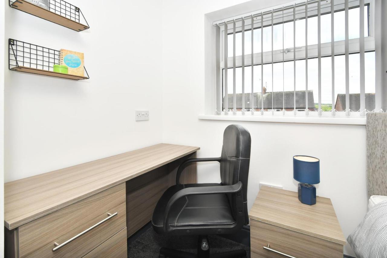 Silverdale  Townhouse @ Chiltern Place Newcastle Under Lyme מראה חיצוני תמונה